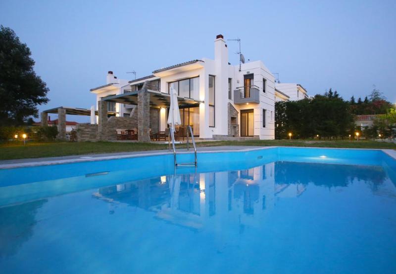Sanny Sani Luxury Villas Ханиоти Экстерьер фото